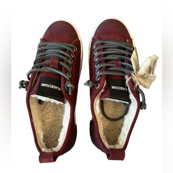 Blackstone NWTReal Lamb Fur Lined Wine colored leather sneaker size 36/5.5 - Picture 4 of 9